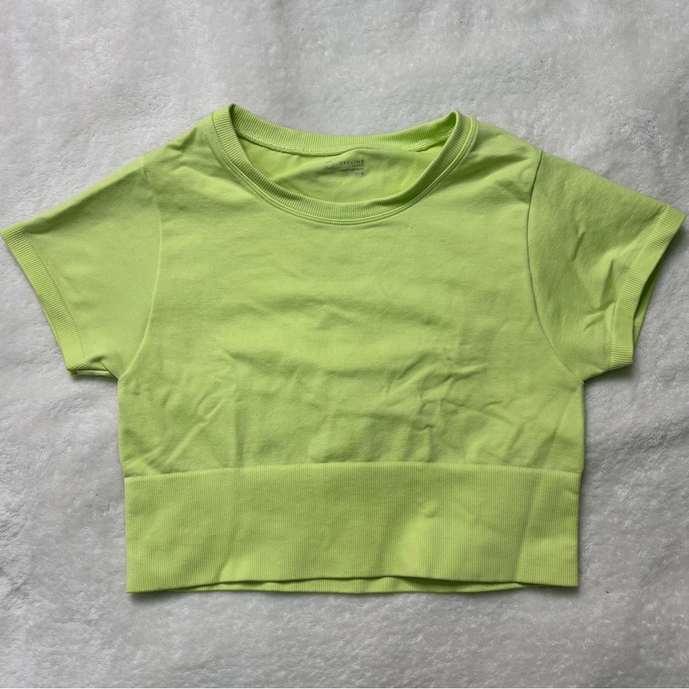 Neon green Aerie cropped workout top – size medium.